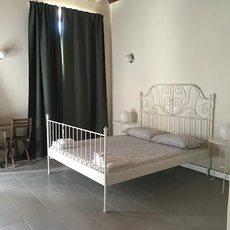 Hostel Palazzo Nizza Massa (Tuscany)