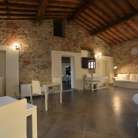 Palazzo Nizza * Massa (Tuscany)