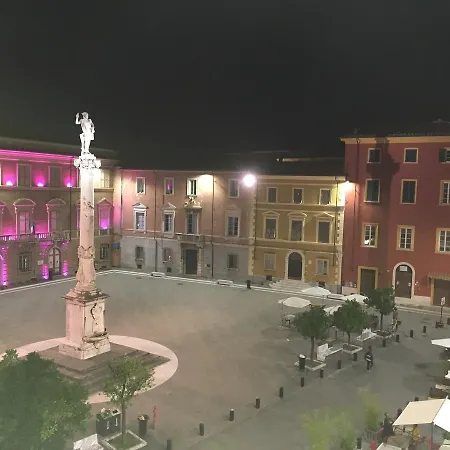 Hostel Palazzo Nizza Massa (Tuscany)