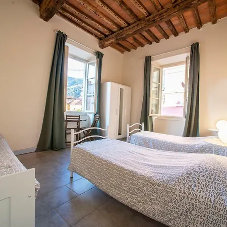 Palazzo Nizza Hostel *